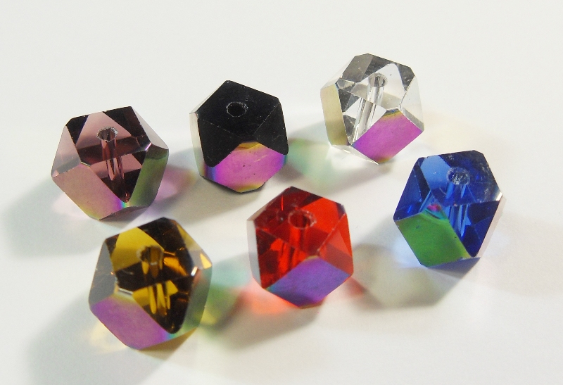 20 Cristallo Ceco Perline Di Vetro Sfaccettate Cubo 8mm Mix Bps Q36 Ebay